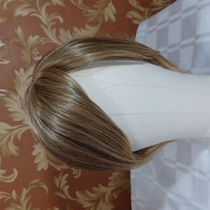 Top It Off With Layers by Hairdo Synthetic Hair Topper - R14/16T Buttered Toast